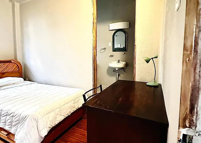 Frontera 49 Roma Norte Hostal Mexico City
